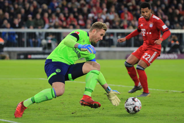 转会市场中 转会市场中